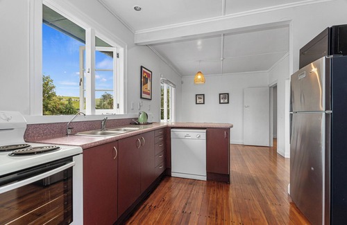 Waipu Casa | Serene Cove Escape - Waipu Holiday Home