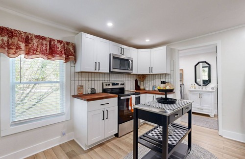 Whittier Casa | Serene Creekfront House Escape: Relax, Fish, and Unwind
