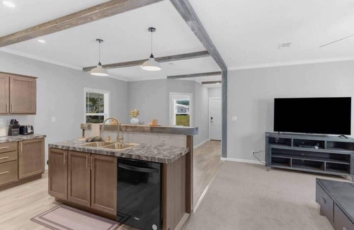 Dade City Casa | 🌴 Serene Dade City Escape | Cozy Comfort Meets Resort-Style Living!