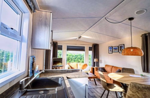 Hollum Chalet De Esquí | Fantástico chalet en las dunas entre campo de golf y playa en Hollum