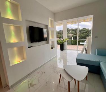 San Eugenio Apartamento | serene flat in central location overlooking SIAM PARK