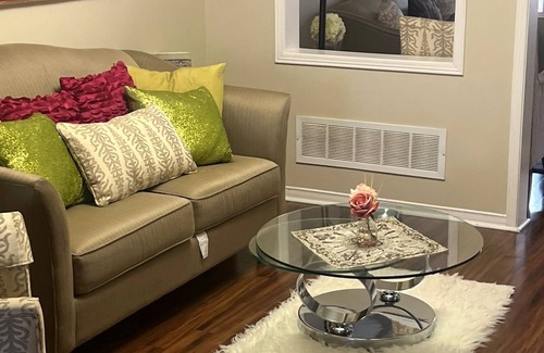 Georgetown Casa | Serene Georgetown Sanctuary: Your Cozy Retreat Awaits.