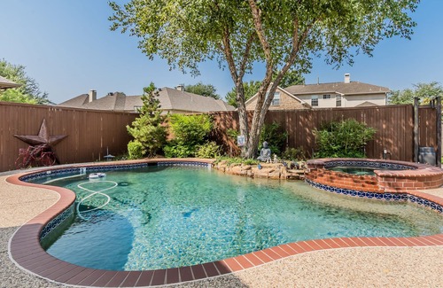 Coppell Casa | Serene luxury / 10 min to DFW, Great for Families