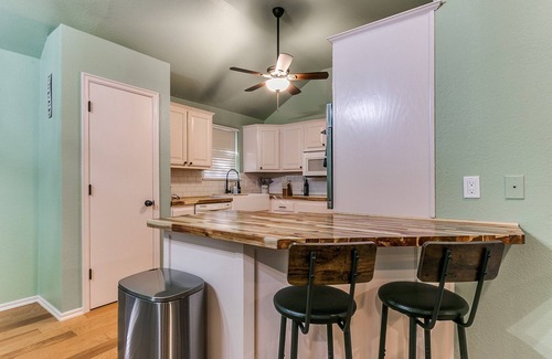 Norman Otro | Serene Modern Farmhouse on 2 Acres