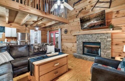 Townsend Casa | Serene Retreat Hot Tub, Fire Pit, Arcade Fun