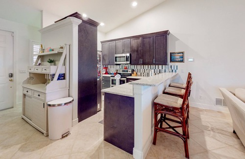 Fort Myers Shores Casa | Serene Waterfront Haven | House in Fort Myers