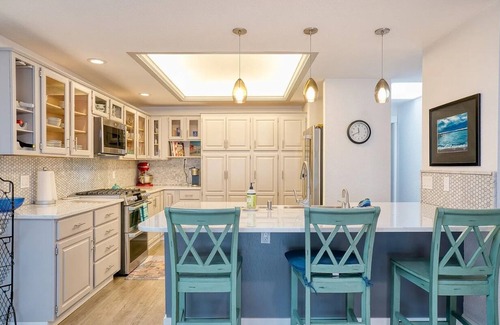 Blaine Casa | Serene Waterfront Retreat