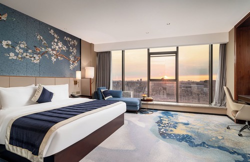 Qingdao City Center Hotel | Serene Yuhua Hotel