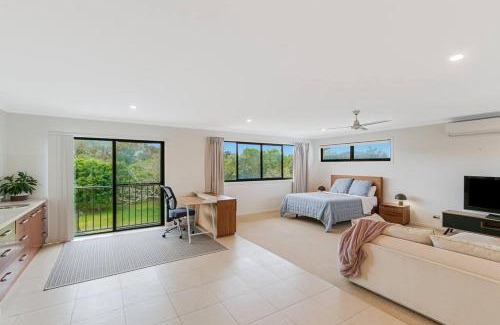 Kingscliff Casa | Serenity at Salt - Beachside Beauty by uHoliday