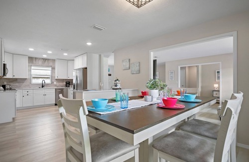 West Bradenton Casa | ⚓Serenity by the Sea! Cozy pool home w/putting green & fire pit!⚓