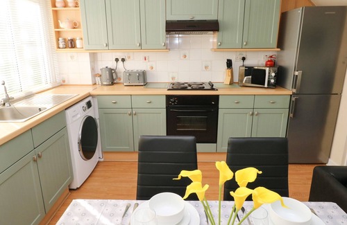 Stackpole Casa | SERENITY BY THE SEA, family friendly in Lamphey