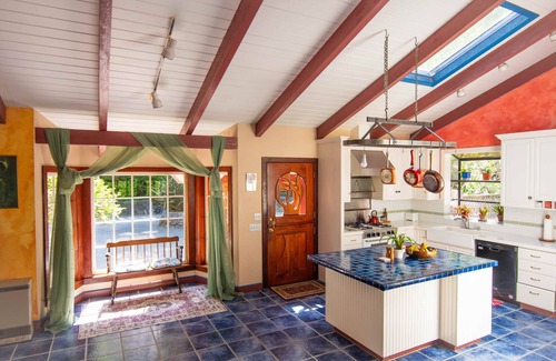 Mendocino Casa | Serenidad En La Quebrada A Sólo 5 Minutos De La Aldea Histórica De Mendocino