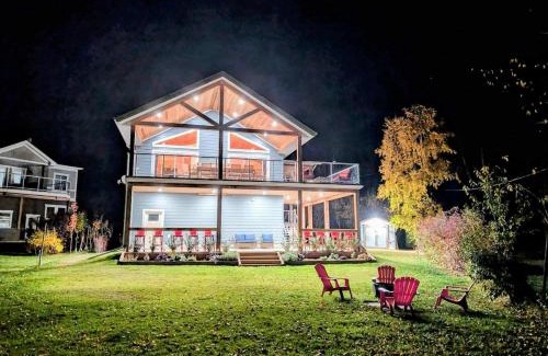 Central Alberta Casa | Serenity on the Vista's Point at Lac La Nonne