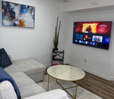 Southwest Edmonton Apartamento | Serenity Suite 3603