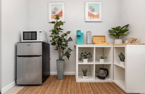 Alachua Casa | Serenity Terrace🕊️ King Bed | Lounge | Coffee Bar