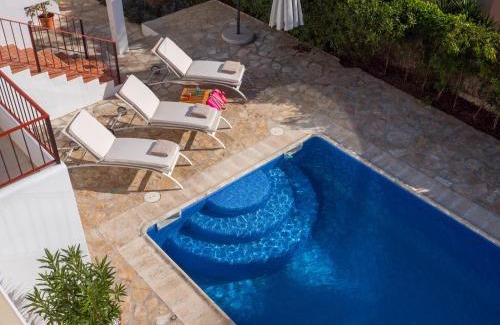 Nuestra Señora de Jesús Villa | Ses Vistes