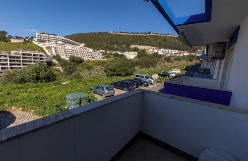 Sesimbra Apartamento | Sesimbra Apartment by Trip2Portugal