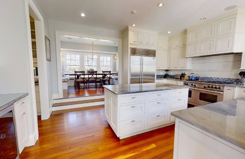 East Dennis Casa | Sesuit Neck Estate with the Best Private beach on the Bay!: 039-D