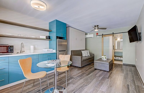 Tallahassee Hotel | Seven Hills Suites I-10