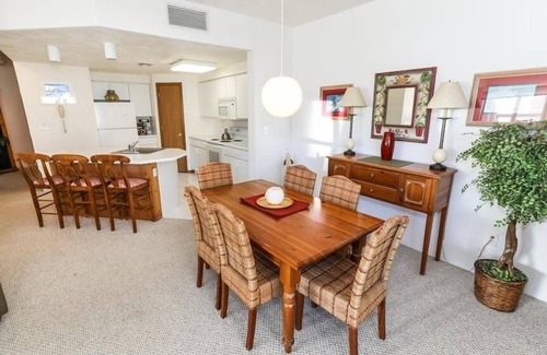 Seven Springs Condominio | Seven Springs Stonegate 2 Bedroom Deluxe Condo, Ski-In/Out, Sleeps 8! by RedAwning - Save 10% on 3 Nights, 15% on 5 Nights!