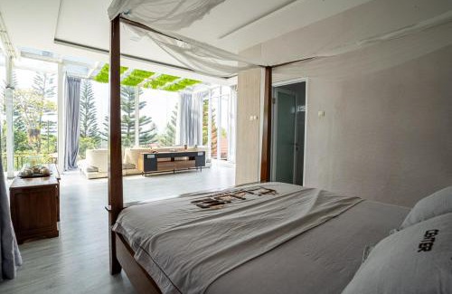 Caringin Villa | Seven Terrace