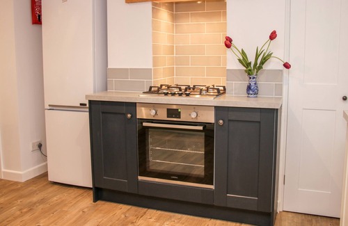 Shrewsbury Cabaña | SEVERN WAY COTTAGE, pet friendly, with a garden in Shrewsbury