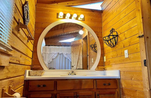 Pine Mountain Cabina | "Turkey Trot Lodge" 25A cabina