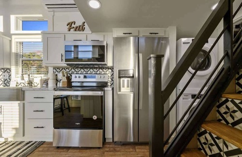 Clayton Cabina | Shadowrock - Luxury Tiny Home with Amazing Views