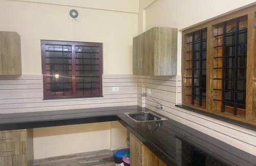 Tiruvalla Apartamento | SHAJ HOTEL APARTMENT