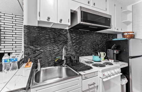 Airport Heights Community Council Casa | ShaligoHomes Queen Suite On 16th Ave