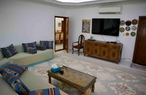 Al Gharbia Casa | Shallow Waters Beach House