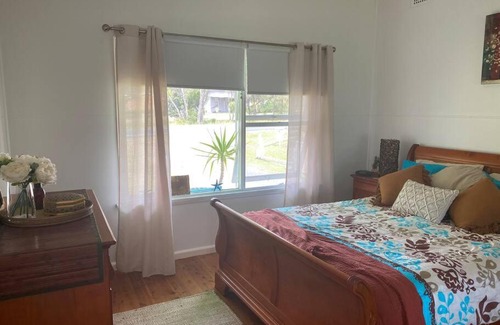 Culburra Beach Casa | Shalom Beach Cottage - Free Wifi - 300m to beach
