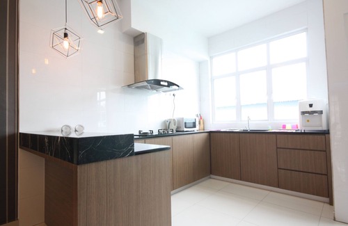 Tanjung Bungah Casa | Shamrock Beach Villas Seaview 15