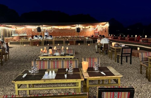 Wadi Rum Alquiler De RV | Sharah Luxury Camp