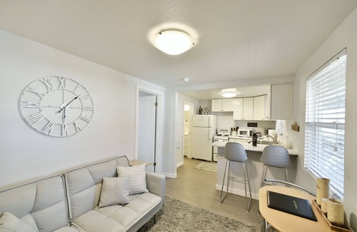 Mount Shasta Cabaña | Hermosa Shasta Bella Cottage. Mascotas bienvenidas