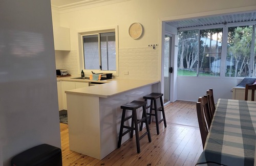 Shoal Bay Casa | Shatzie's Shoal Bay Beach House