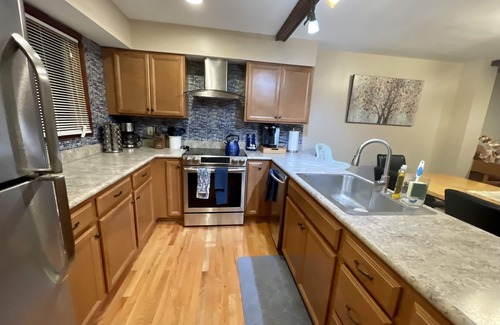 East Stroudsburg Casa | Shawnee Mountain 2bdr kids friendly townhouse 3 minutes away from slopes