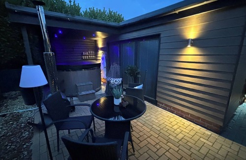 Ridgeway Apartamento | Sheffield-apartment-sleeps4-parking-hottub