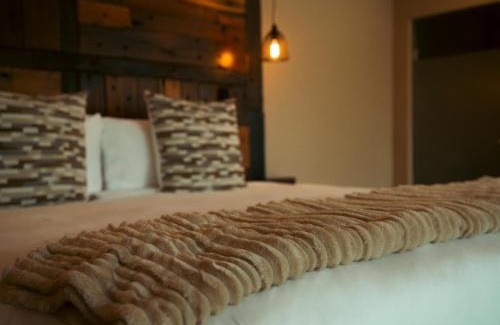 Behoudeniskloof Cabina | Shekinah Lion & Game Lodge