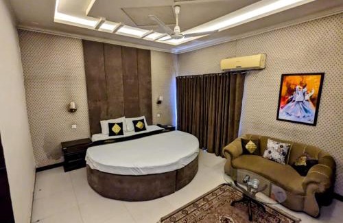 Lahore Hotel | shelton guest House