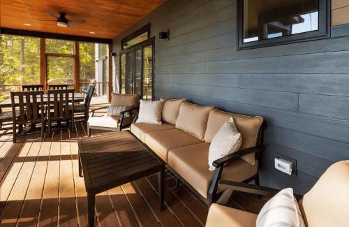 Stanardsville Villa | Shenandoah View Mountain Escape