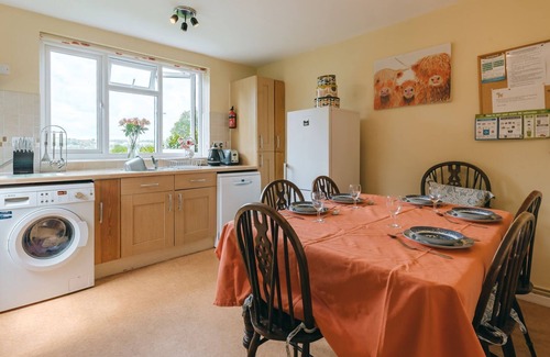 Bridgnorth Cabaña | SHEPHERD'S COTTAGE, pet friendly, with open fire in Bridgnorth
