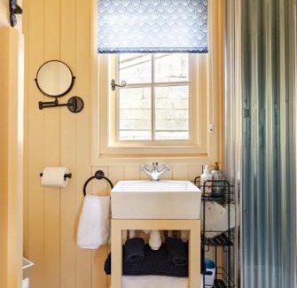 Newton St Loe Casa | Shepherd's Hut, Bath