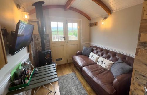Blennerhasset and Torpenhow Casa | Shepherds Hut at Maes Uldale
