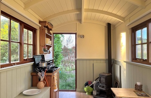 Cowbeech Cabina | Shepherds Hut in peaceful south Wales farmland with spectacular mountain views