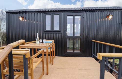 Aubourn Casa | Shepherds Hut - Oak