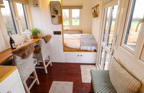 Aubourn Casa | Shepherds Hut - Oak