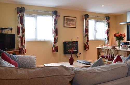 Raymonds Hill Casa | Shepherds Knapp Lodge-Uk13284