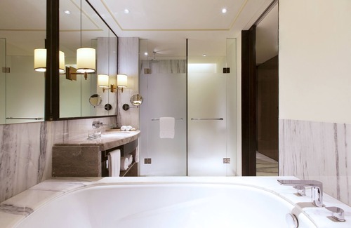 Jakarta Hotel | Sheraton Grand Jakarta Gandaria City Hotel