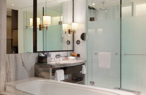 Jakarta Hotel | Sheraton Grand Jakarta Gandaria City Hotel